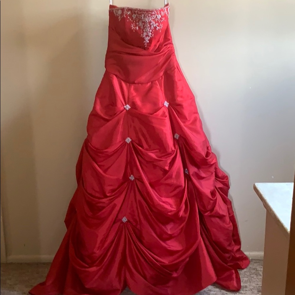 Women’s dress
